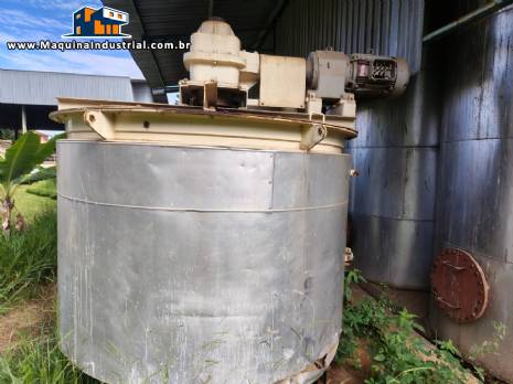 Tanque em a�o carbono encamisado 4.000 litros com revestimento externo em a�o inox