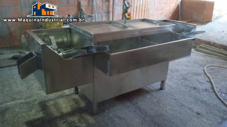 Descascador descascadora em a�o inox de mandioca CMS M�quinas de Descascar Mandioca