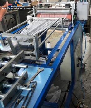 M�quina para fabricar toucas descart�veis TNT