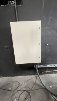 Extrusora para granula��o de pl�sticos com degasagem 60 mm e motor 30 CV