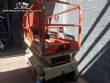Plataforma elevat�ria tipo tesoura JLG
