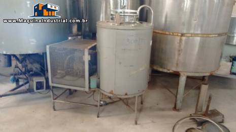 Tanque em a�o inox com refrigera��o aut�noma