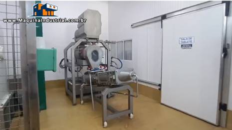 Batedeira de manteiga cont�nua em a�o inox FG INDMAQ 1000 kg / h