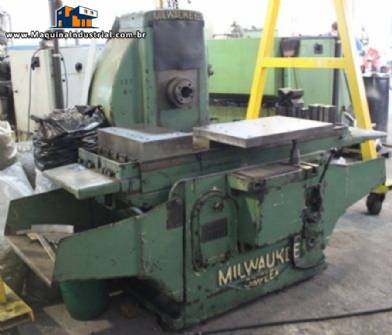 FRESADORA HORIZONTAL MILWAKEE SIMPLEX