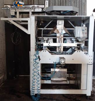 Enfardadeira vertical autom�tica Indumak