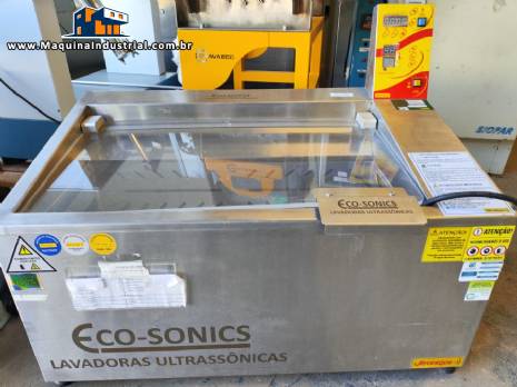 Lavadora ultrass�nica em inox de bancada para laborat�rios Ultronique