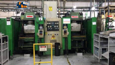 Prensa dupla hidr�ulica para vulcaniza��o de pe�as t�cnicas de borracha Pan Stone 200 toneladas