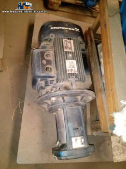 Bomba de alta press�o centro de usinagem tornos Grundfos