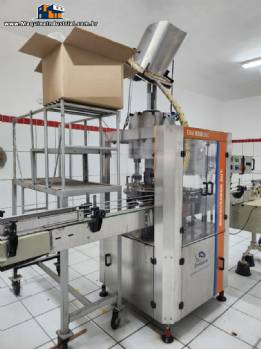 Rosqueadora tampadora autom�tica em inox Envasare