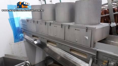 Linha para produ��o de at� 12 toneladas de salsicha por dia