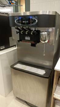 Máquina de sorvete expresso casquinha cascão milk shake Taylor Máquina de sorvete expresso casquinha cascão milk shake Taylor