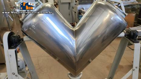 Misturador em V em inox polido Misturador em V em inox polido